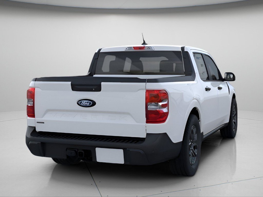 New 2026 Oxford White Ford XLT image 9