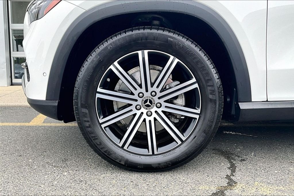 Certified Used 2025 White Mercedes-Benz GLE 350 image 8