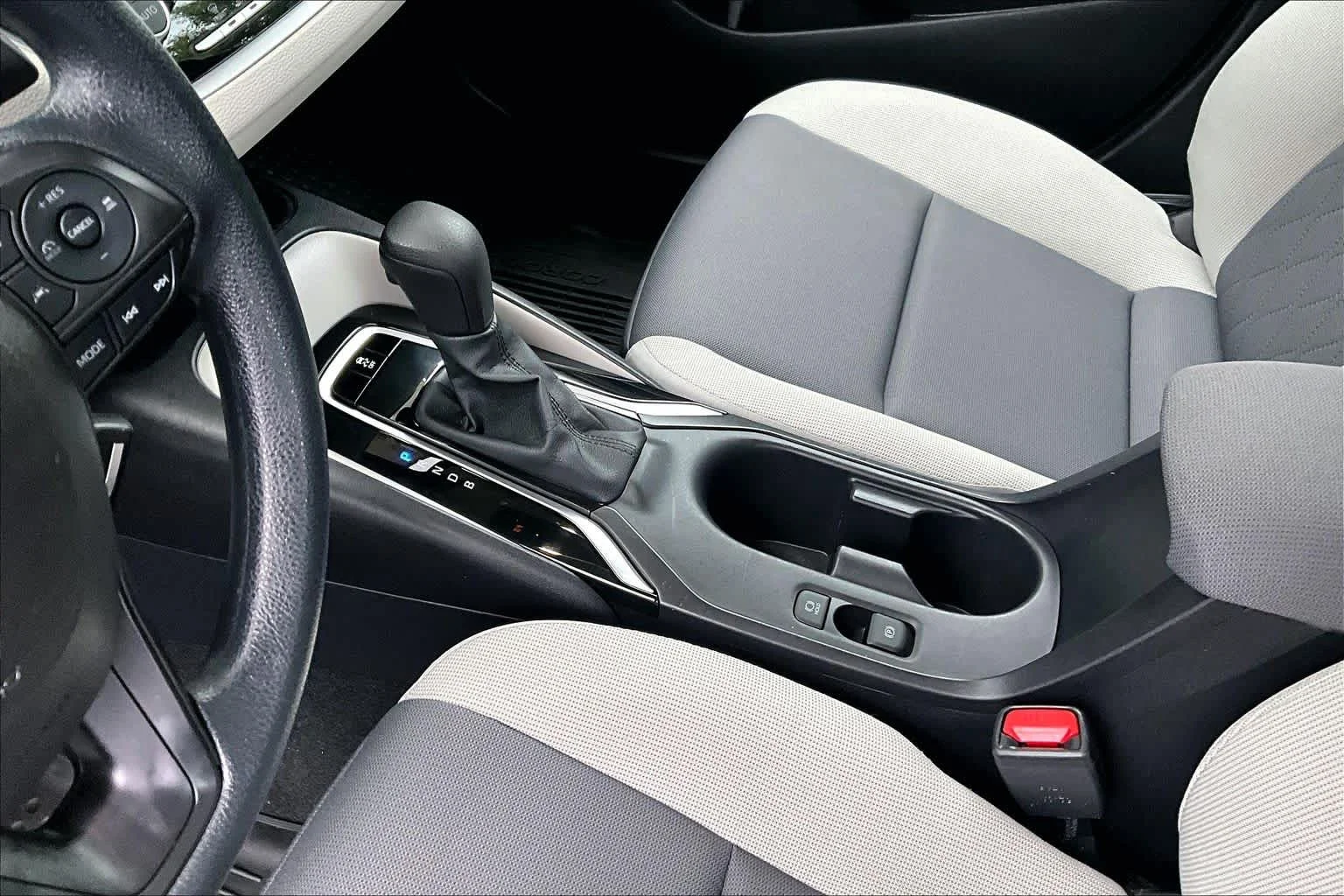 Certified Used 2024 Classic Silver Metallic Toyota LE image 15