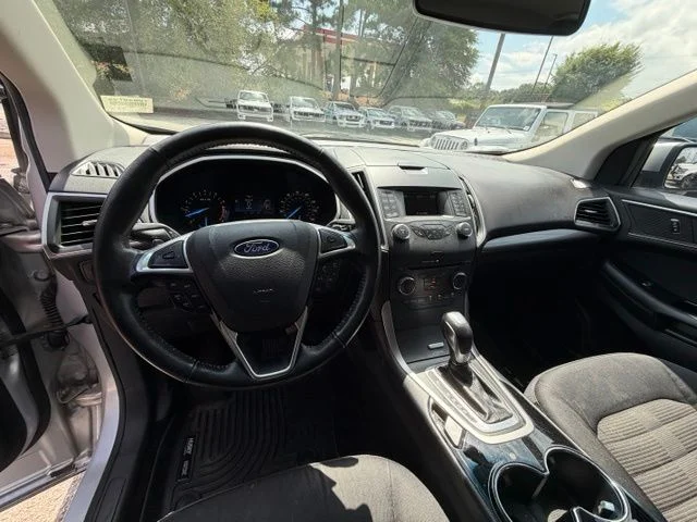 Used 2016 Silver Ford SEL image 10