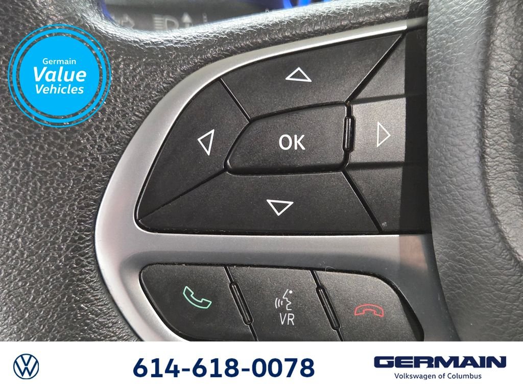 Used 2017 Blue Chrysler LX image 31