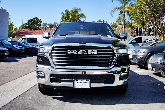 New 2026 Diamond Black Crystal Pearl-Coat Exterior Paint RAM Laramie image 5