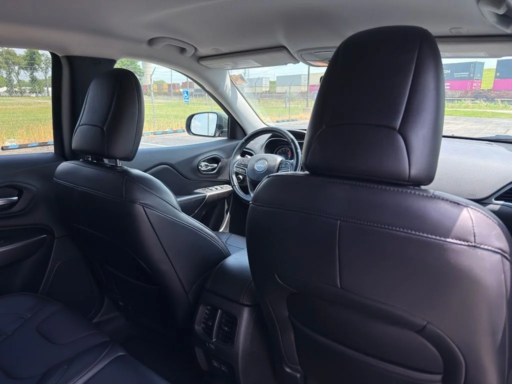 Used 2021 Green Jeep Latitude Lux image 30