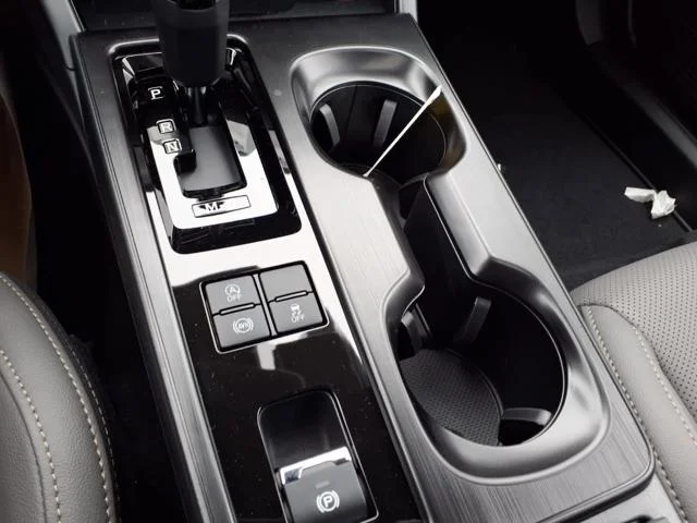 2026 Subaru Outback Limited - Photo 23