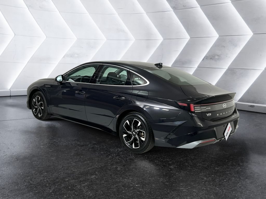 Used 2024 Blue Hyundai SEL image 6