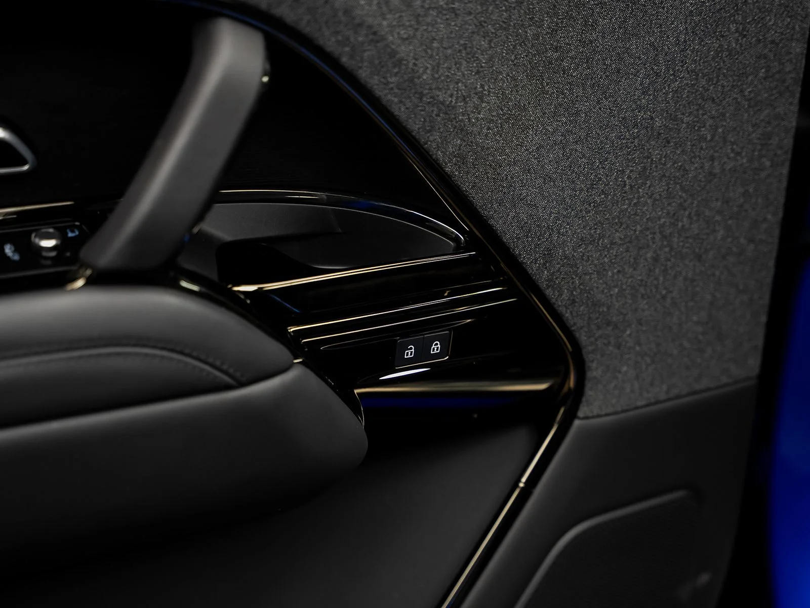 Used 2025 Blue Land Rover Autobiography image 61