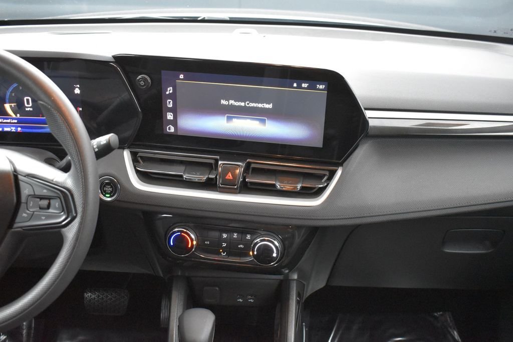 Used 2025 Black Metallic Chevrolet LT image 15