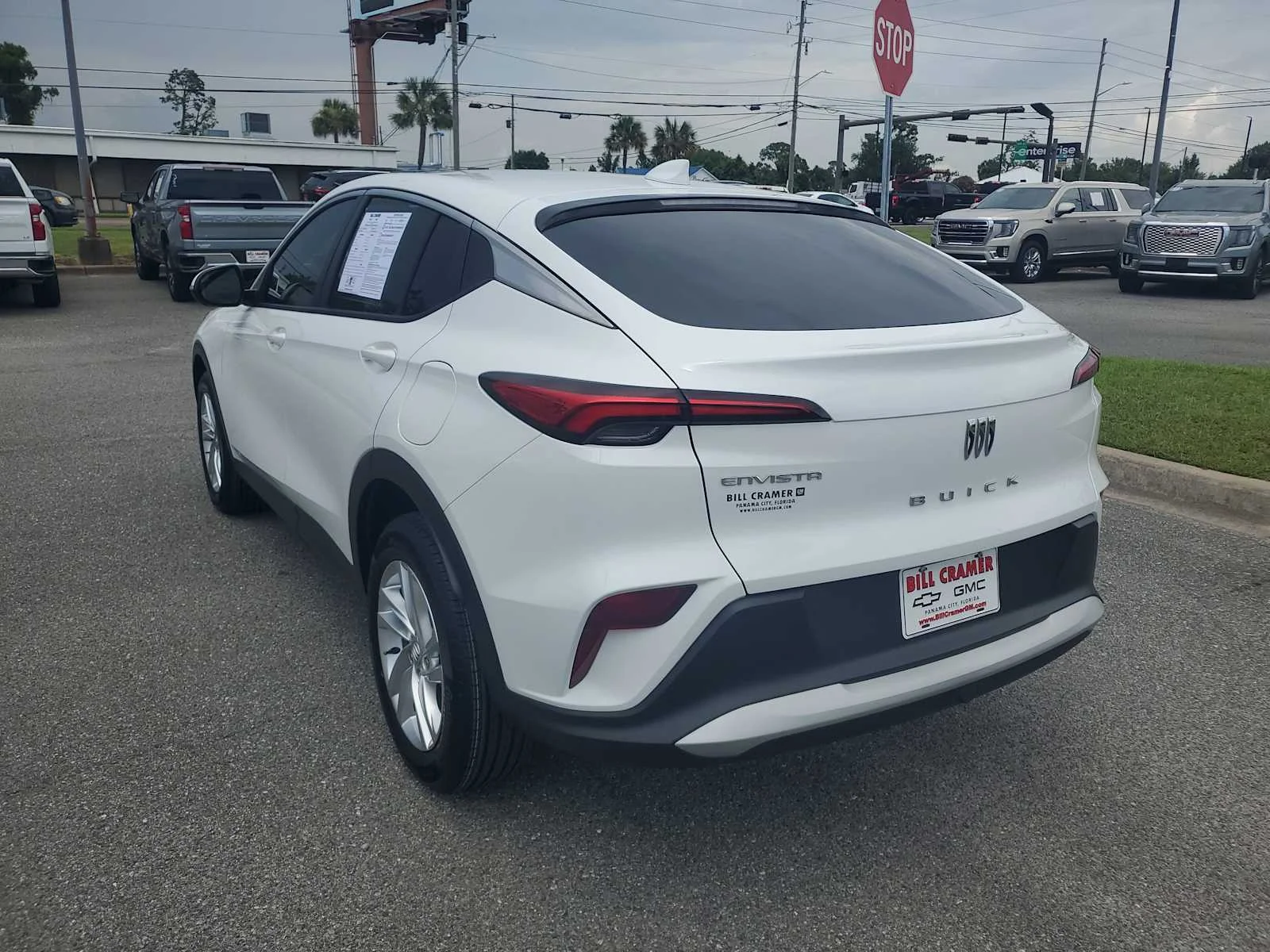 Used 2024 Summit White Buick Preferred image 3