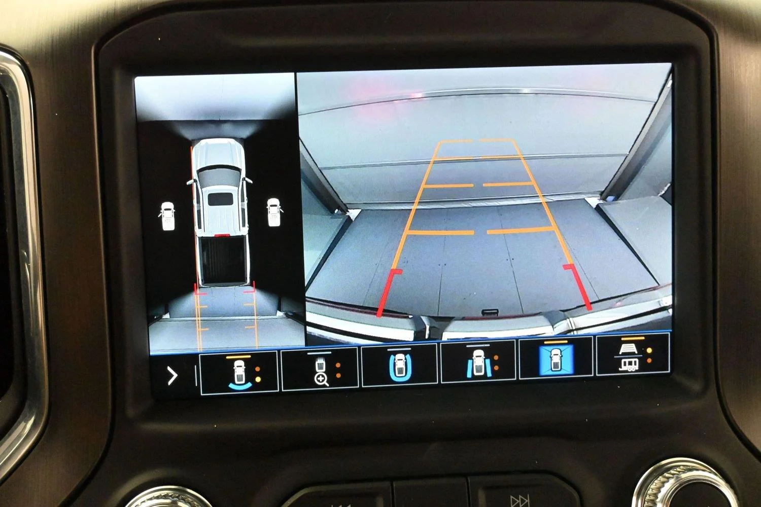 Used 2020 ONYX BLACK GMC AT4 image 23