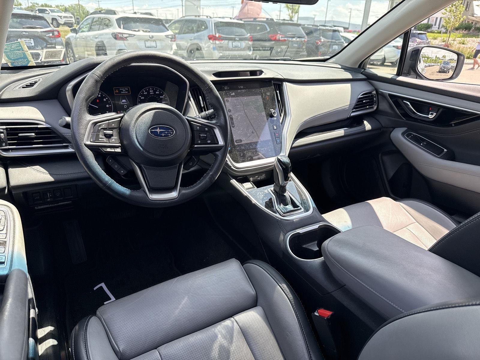 Used 2021 Ice Silver Metallic Subaru Limited image 6