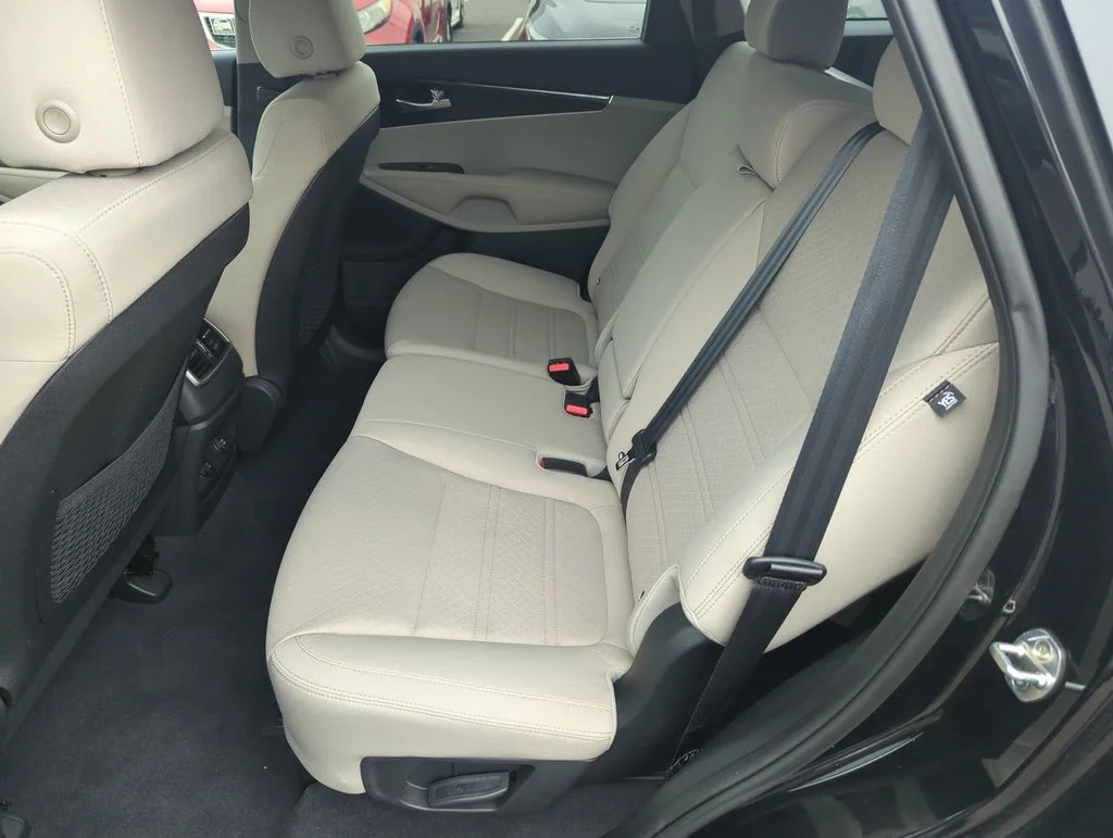 Used 2020 Black Kia LX image 28