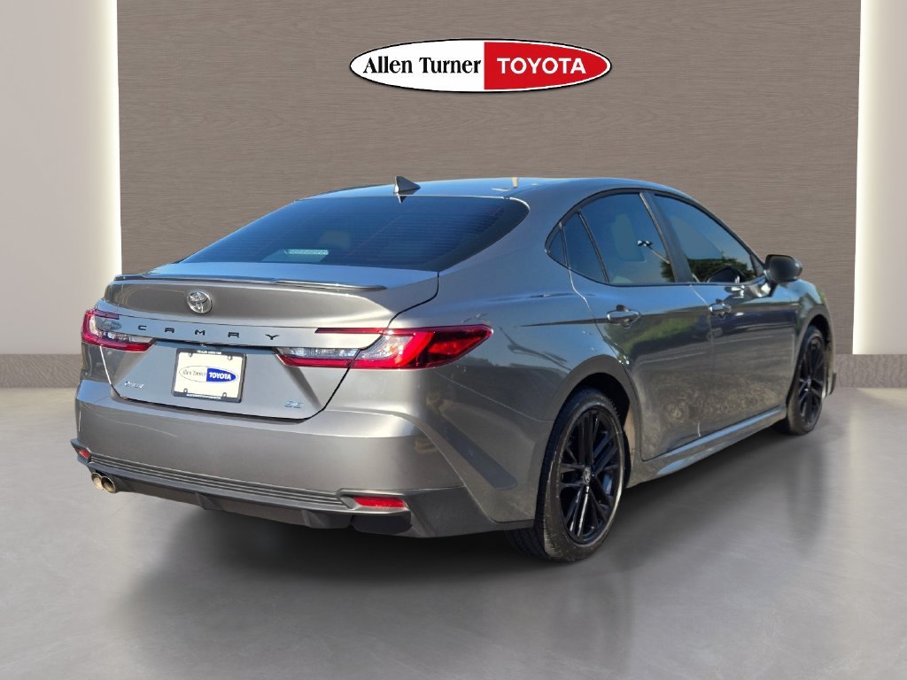 Used 2026  Toyota SE image 6