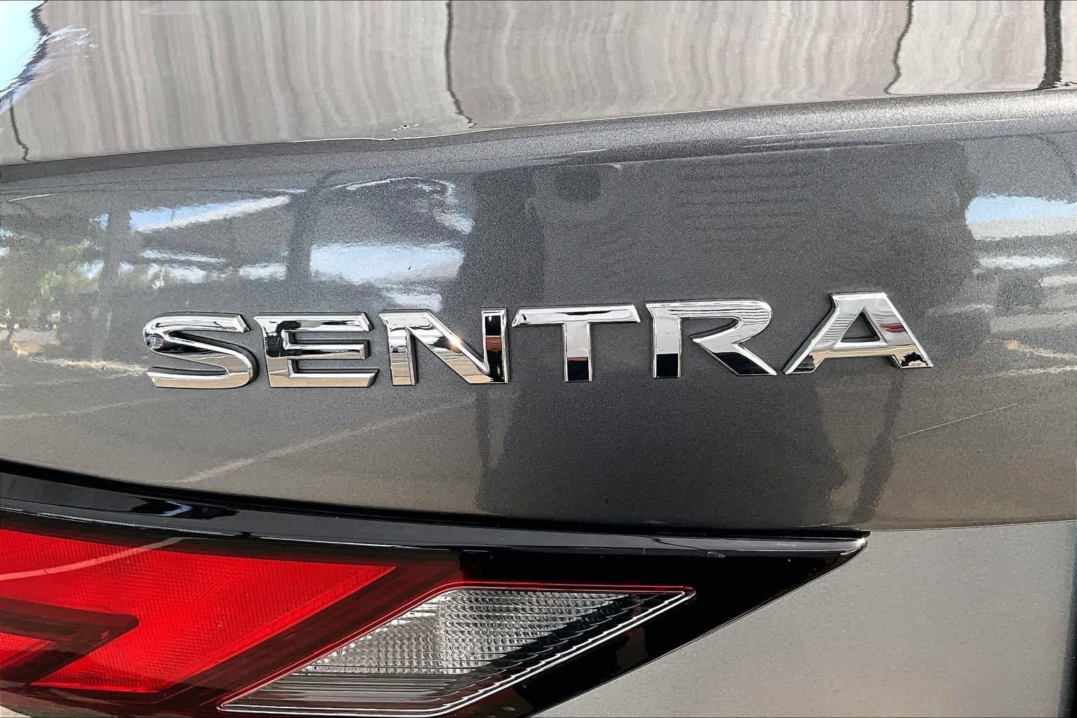 Used 2023 Gun Metallic Nissan SV image 9