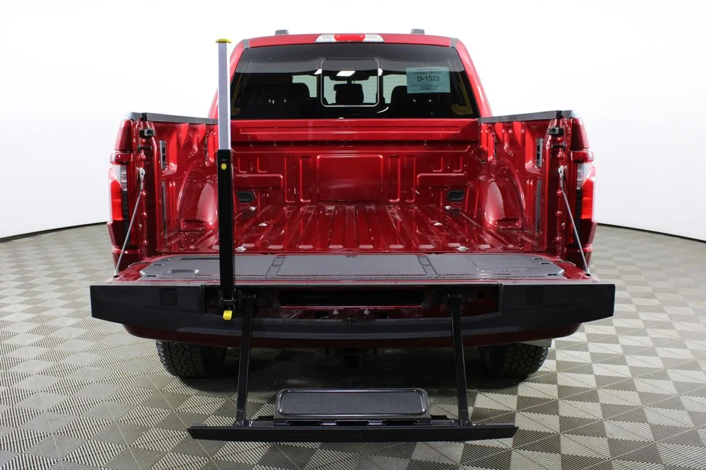 New 2026 Ruby Red Metallic Tinted Clearcoat Ford XLT image 7