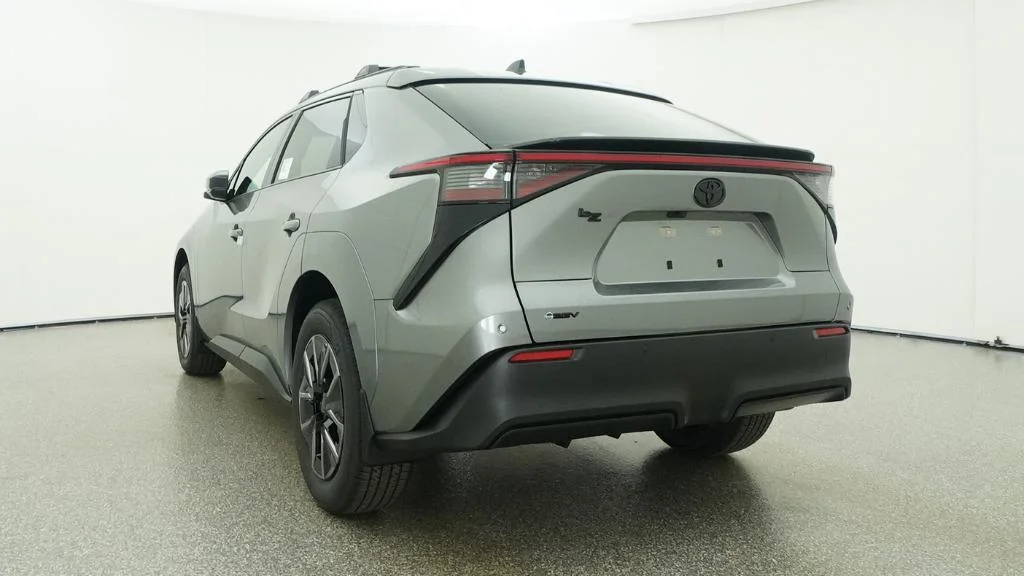 New 2026 Heavy Metal Toyota XLE image 37