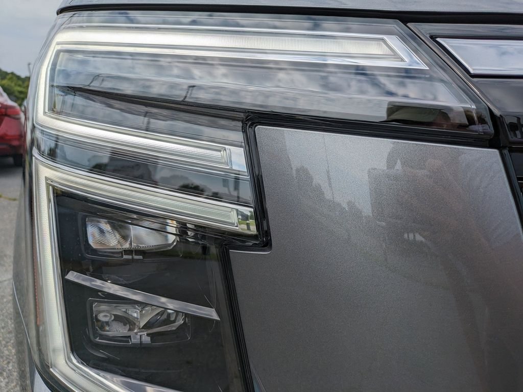 2025 Nissan Armada SL - Photo 10