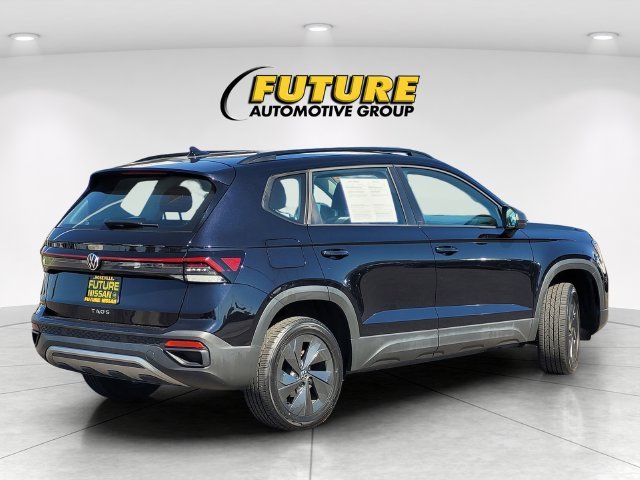 Used 2025 Black Volkswagen 1.5T S image 4