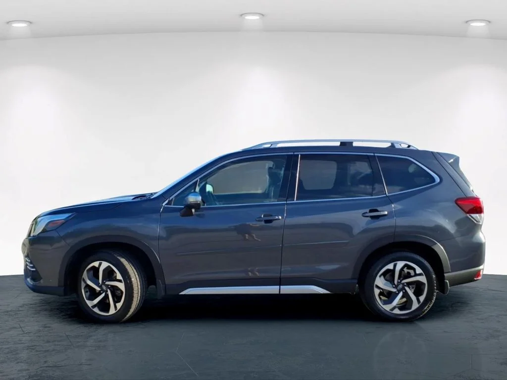 Used 2022 Gray Subaru Touring image 14
