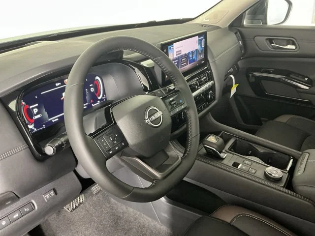 New 2026 Green Nissan Platinum image 12
