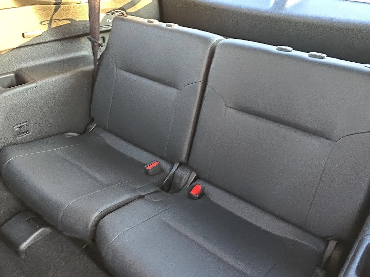 Used 2025  Mitsubishi SE image 22