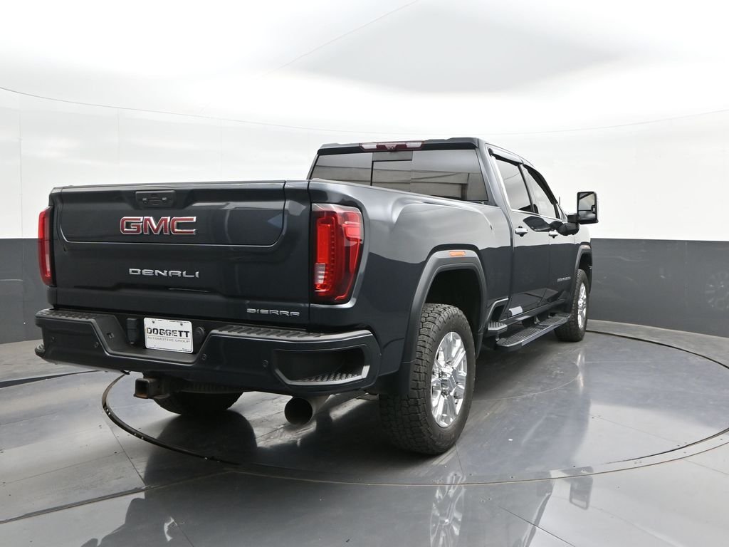 Used 2022 Green GMC Denali image 11