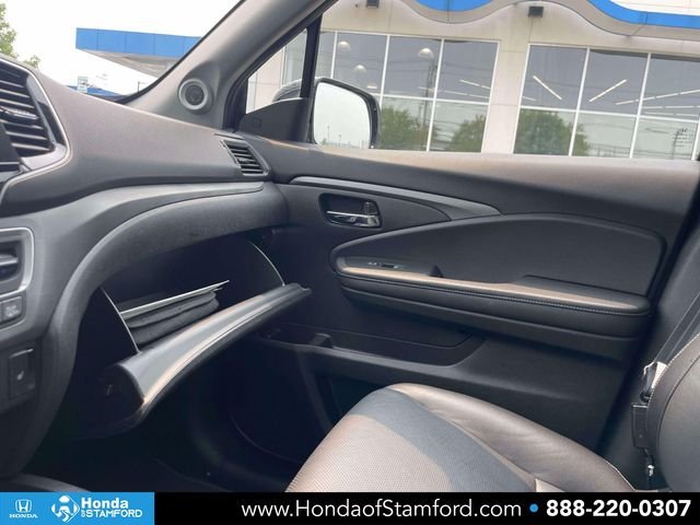 Certified Used 2023 Crystal Black Pearl Honda RTL-E image 33