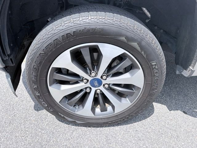 Used 2020 Silver Ford XL image 9