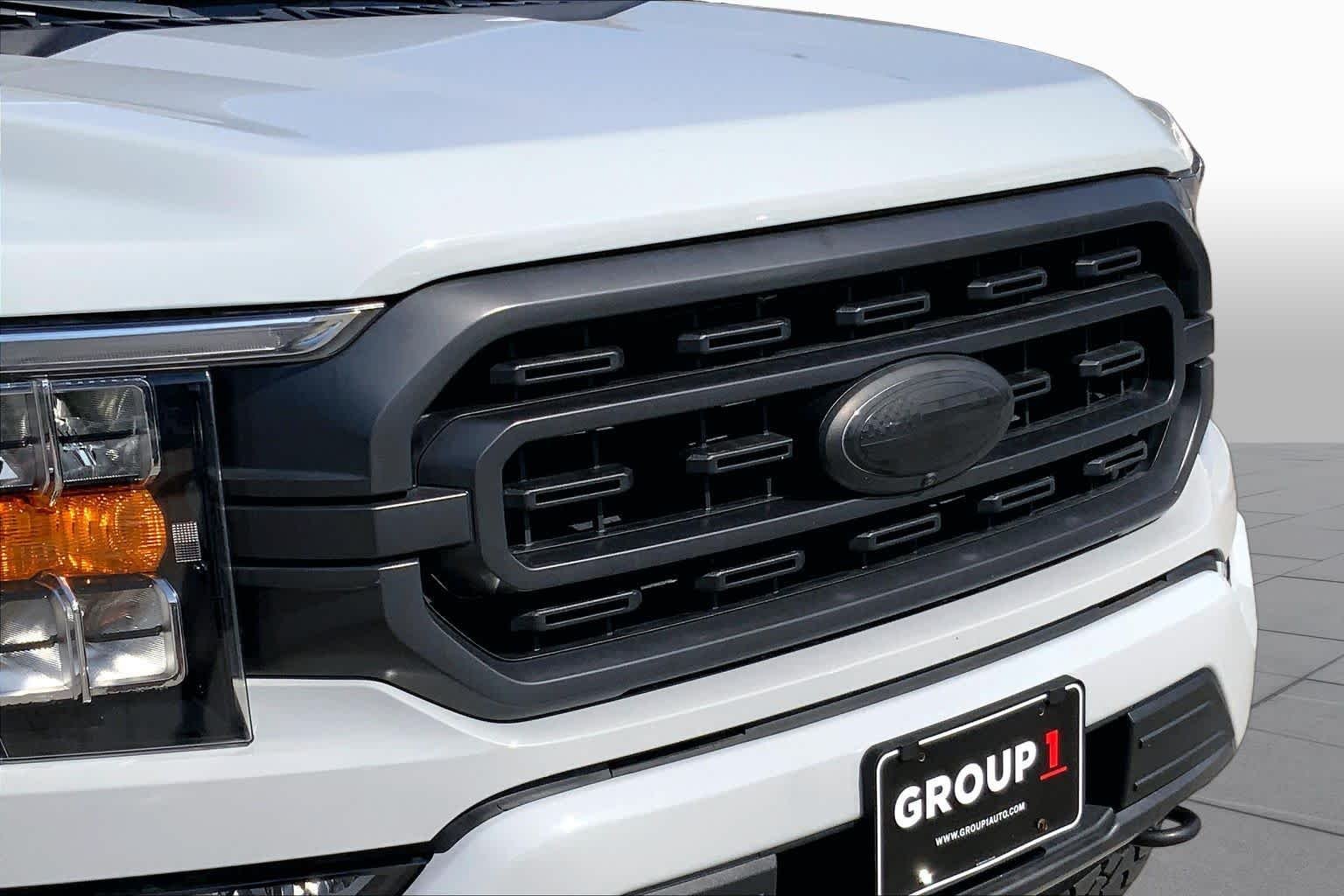 Used 2023 Avalanche Gray Ford XLT image 50