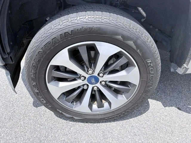 Used 2020 Silver Ford XL image 9