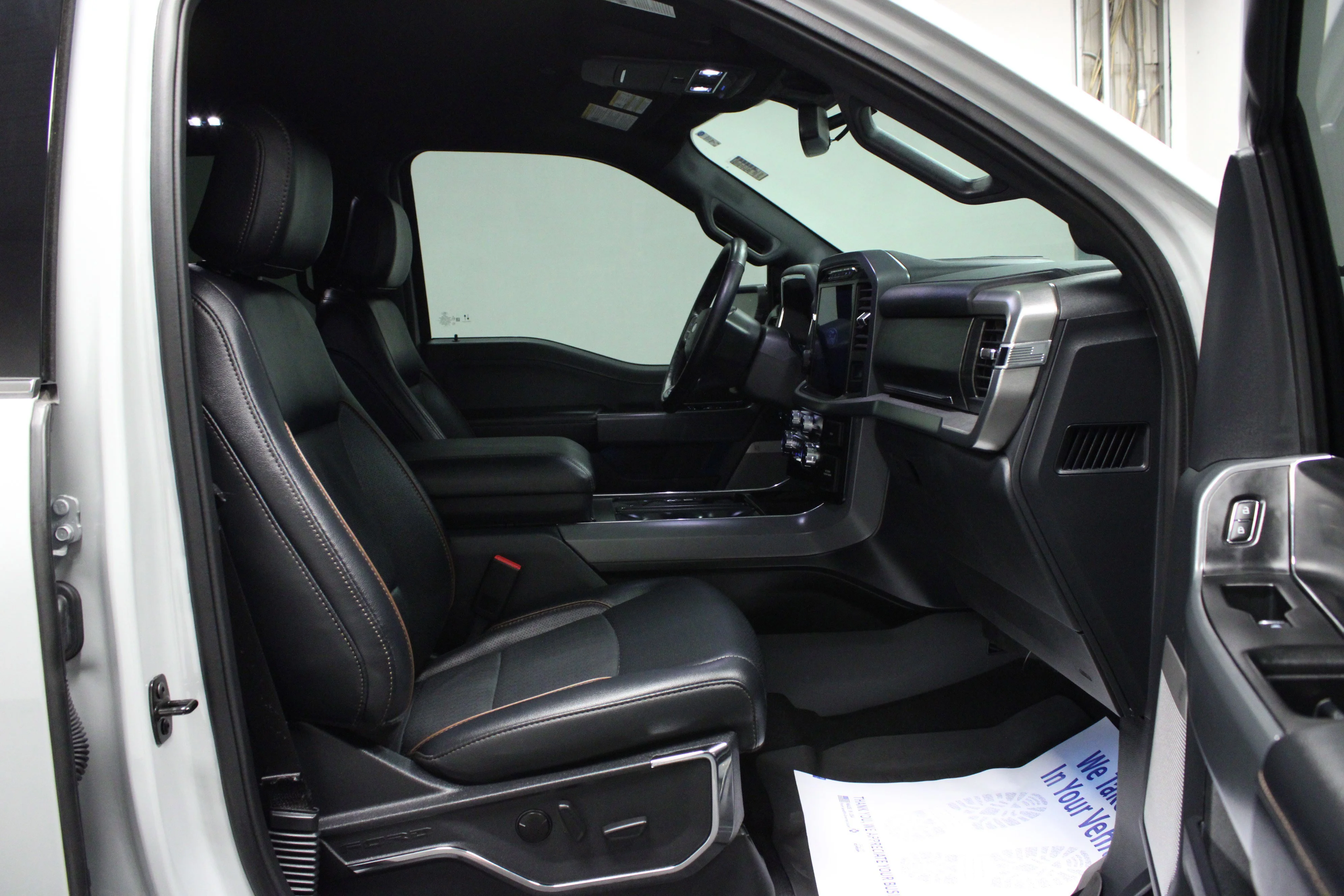 Used 2024 Avalanche Ford LARIAT image 16