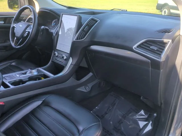Used 2024 Gray Ford SEL image 35