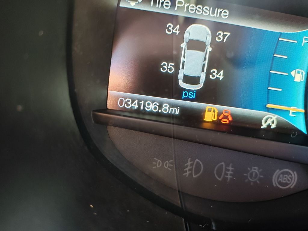 Used 2023 Gray Ford SEL image 19