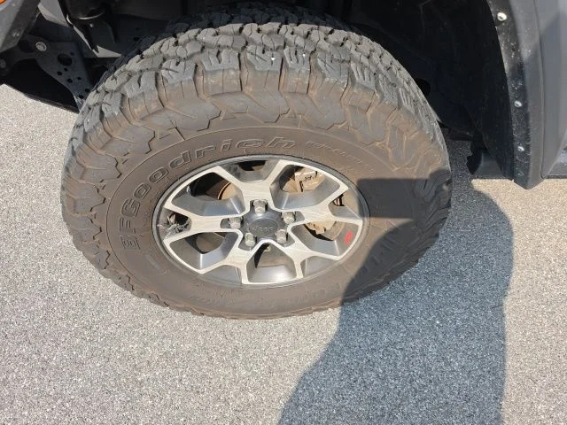 Used 2021 Silver Jeep Unlimited Rubicon image 10