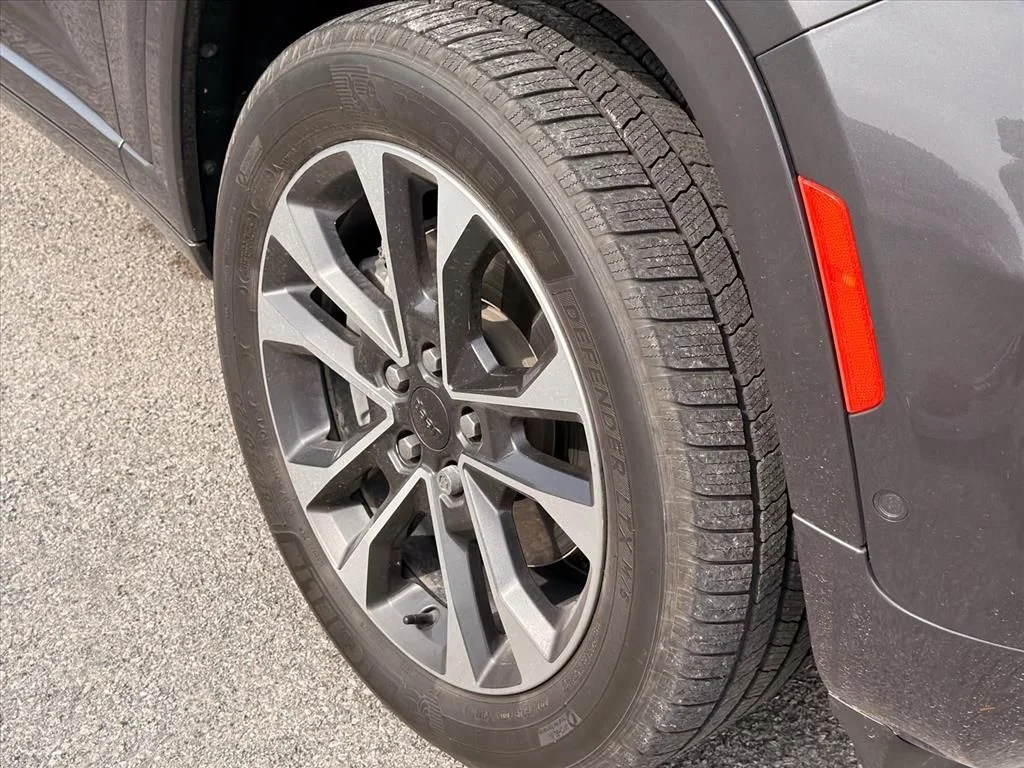 Used 2021 Gray Jeep Overland image 26