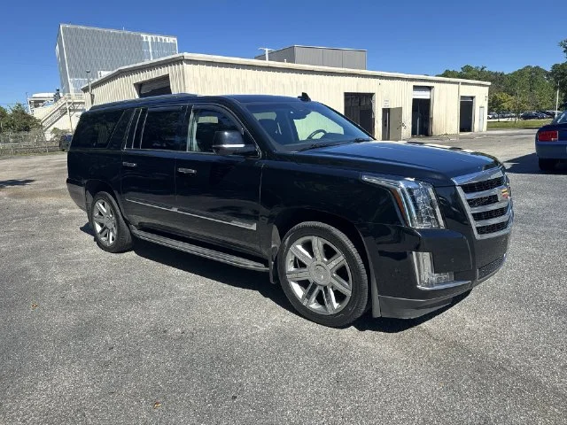 Used 2017 Black Cadillac Luxury image 3
