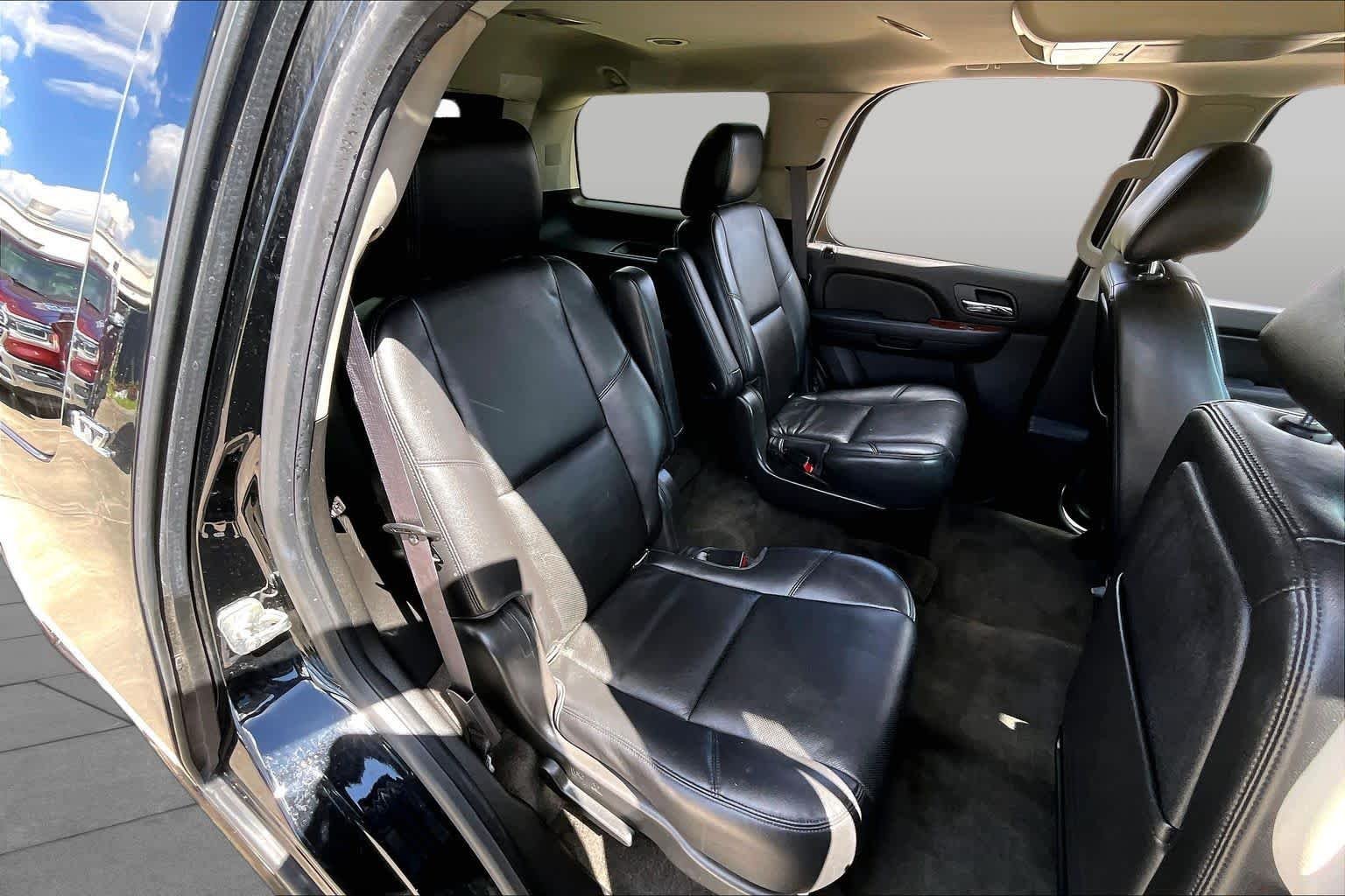 Used 2013 Black Chevrolet LTZ image 19