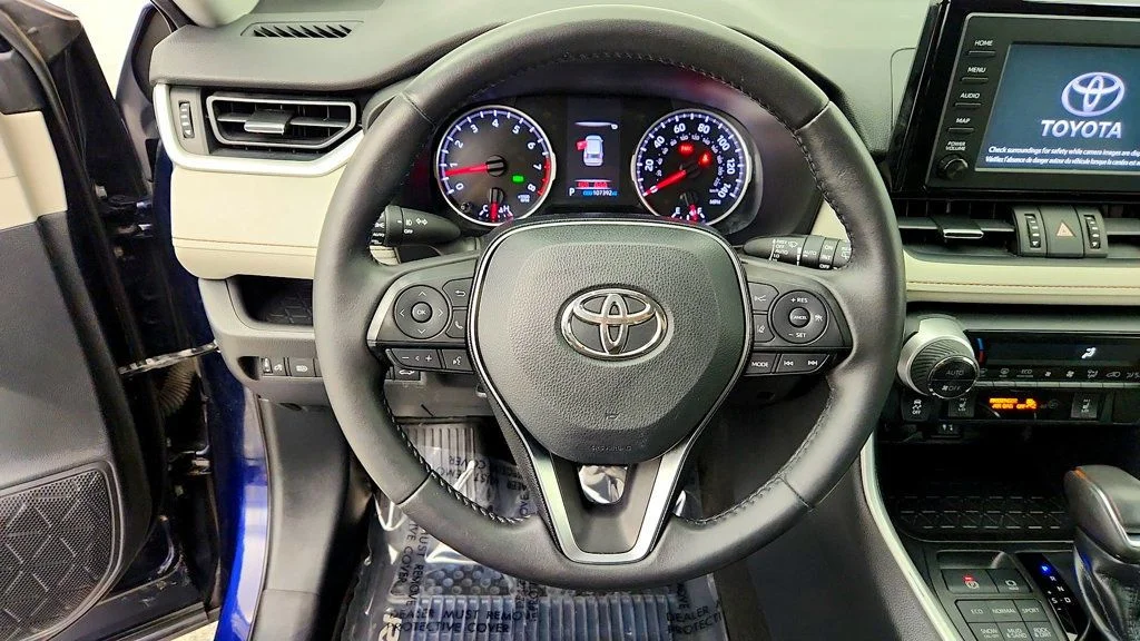 Used 2019 Blueprint Toyota XLE Premium AWD w/ Cold Weather Pkg image 15