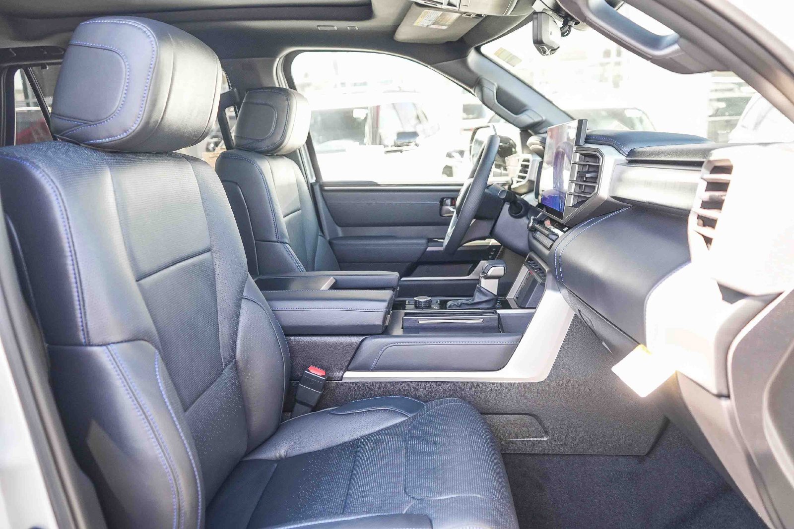 New 2026 Celestial Silver Metallic Toyota  Platinum image 22