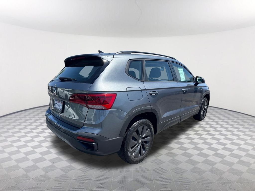 Used 2023 Platinum Gray Metallic Volkswagen 1.5T S image 4