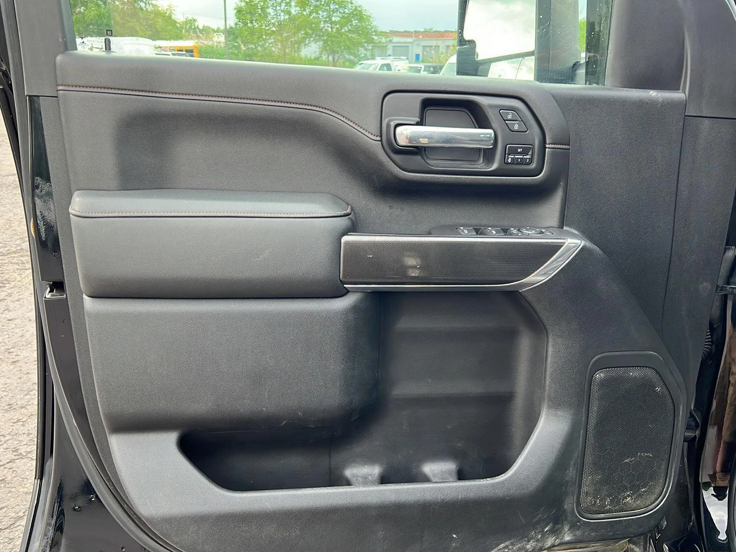 Used 2021 Onyx Black GMC AT4 image 12