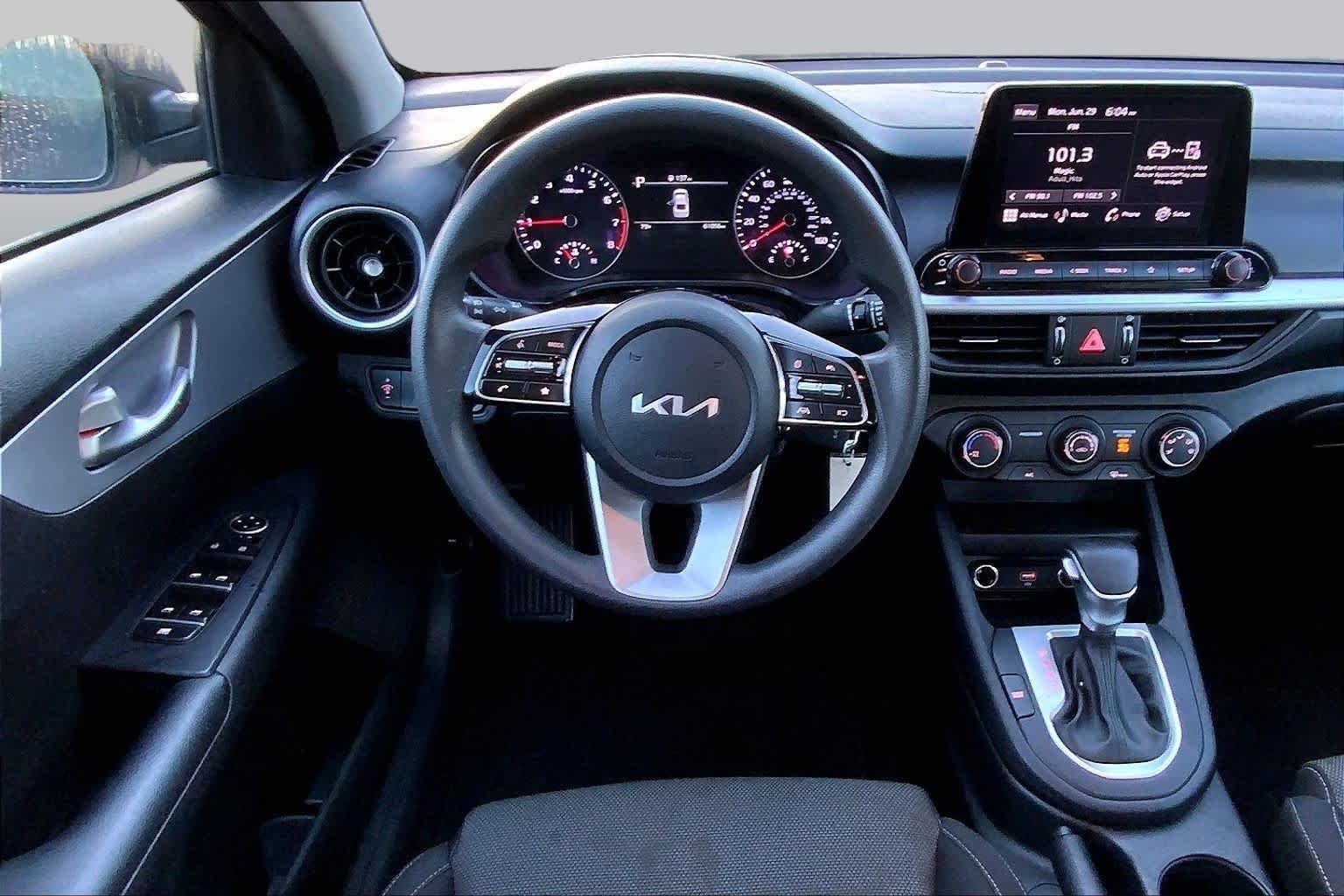 Used 2023 Aurora Black Kia LXS image 6