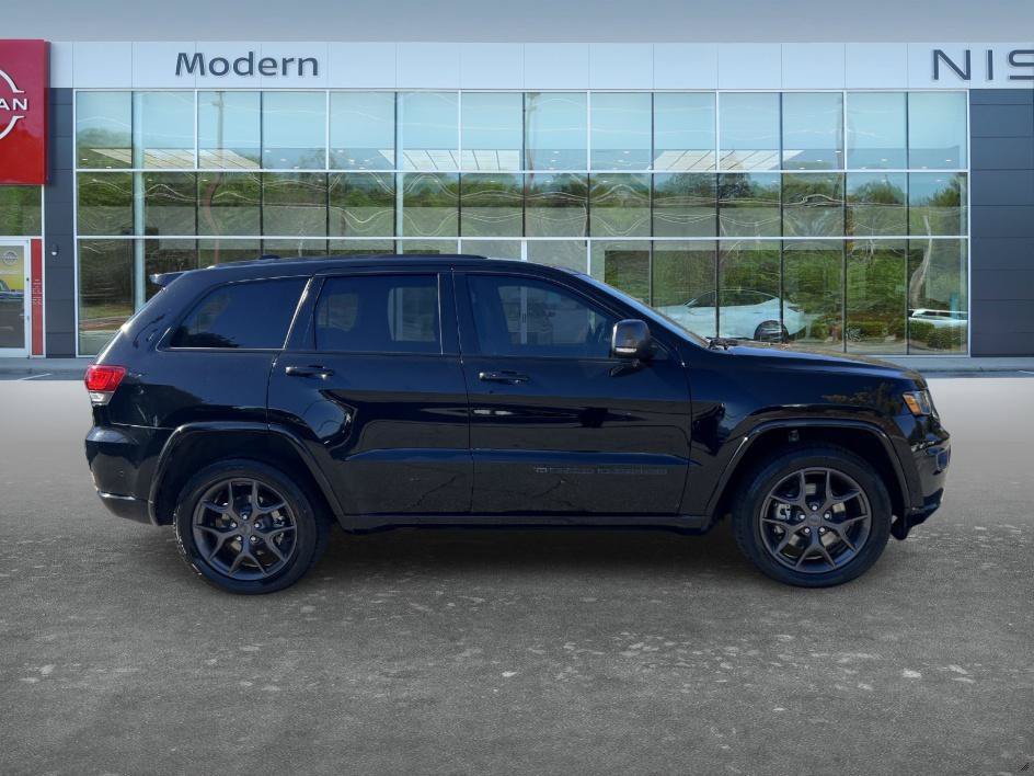 Used 2021 Diamond Black Crystal Pearlcoat Jeep 80th Anniversary image 4