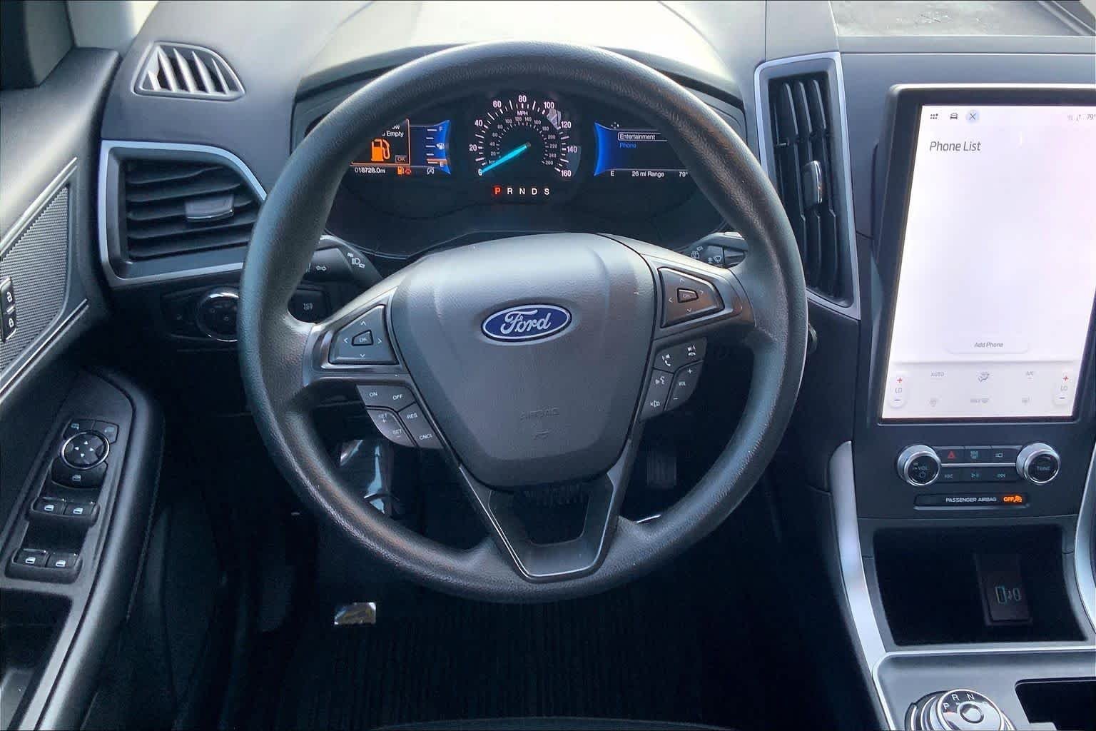 Used 2024 Agate Black Metallic Ford SE image 6