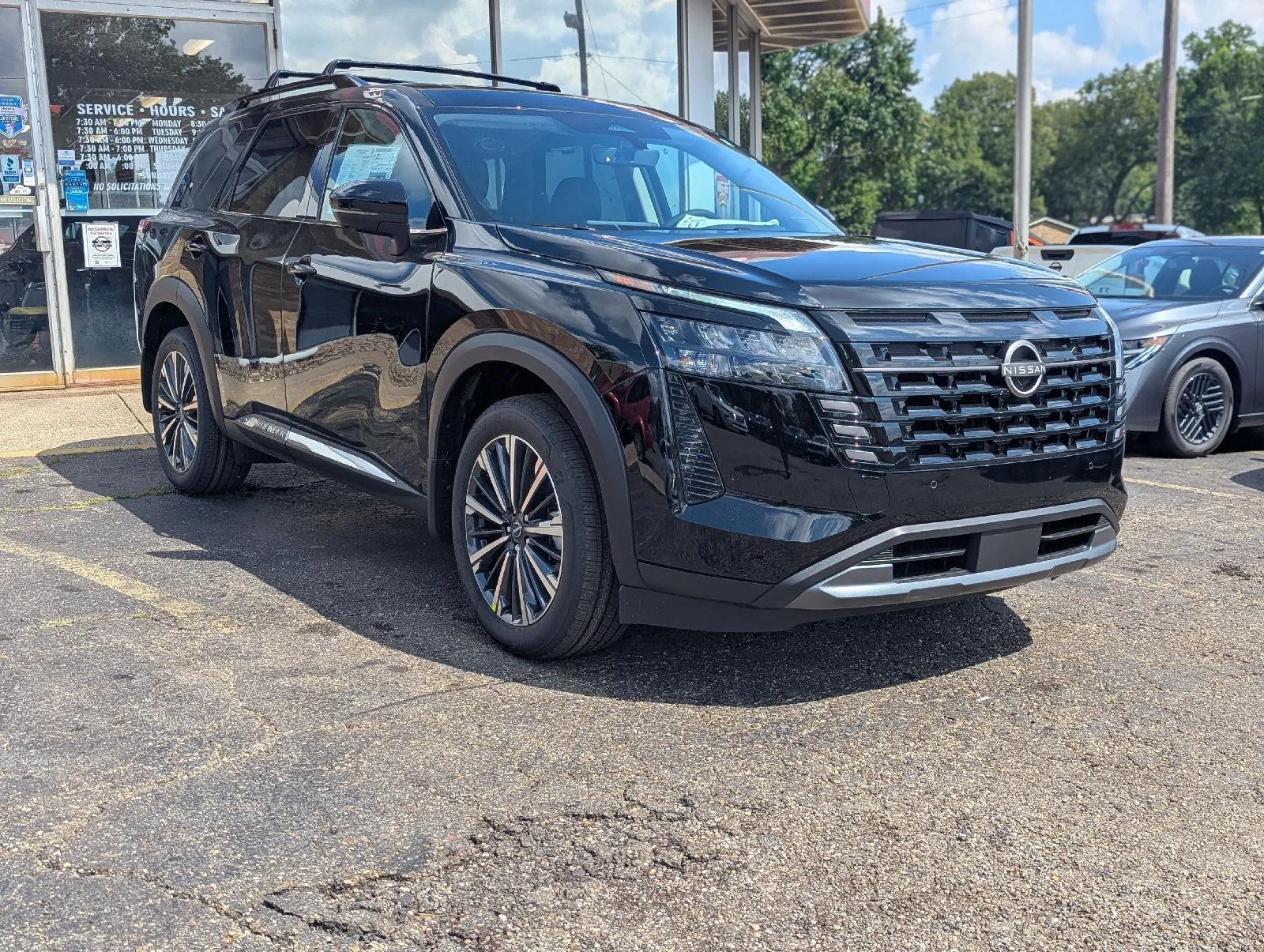 New 2026 Super Black Nissan Platinum image 13