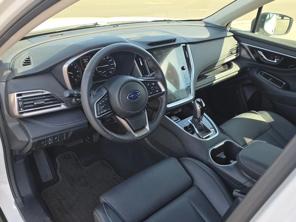 2025 Subaru Outback Limited - Photo 31