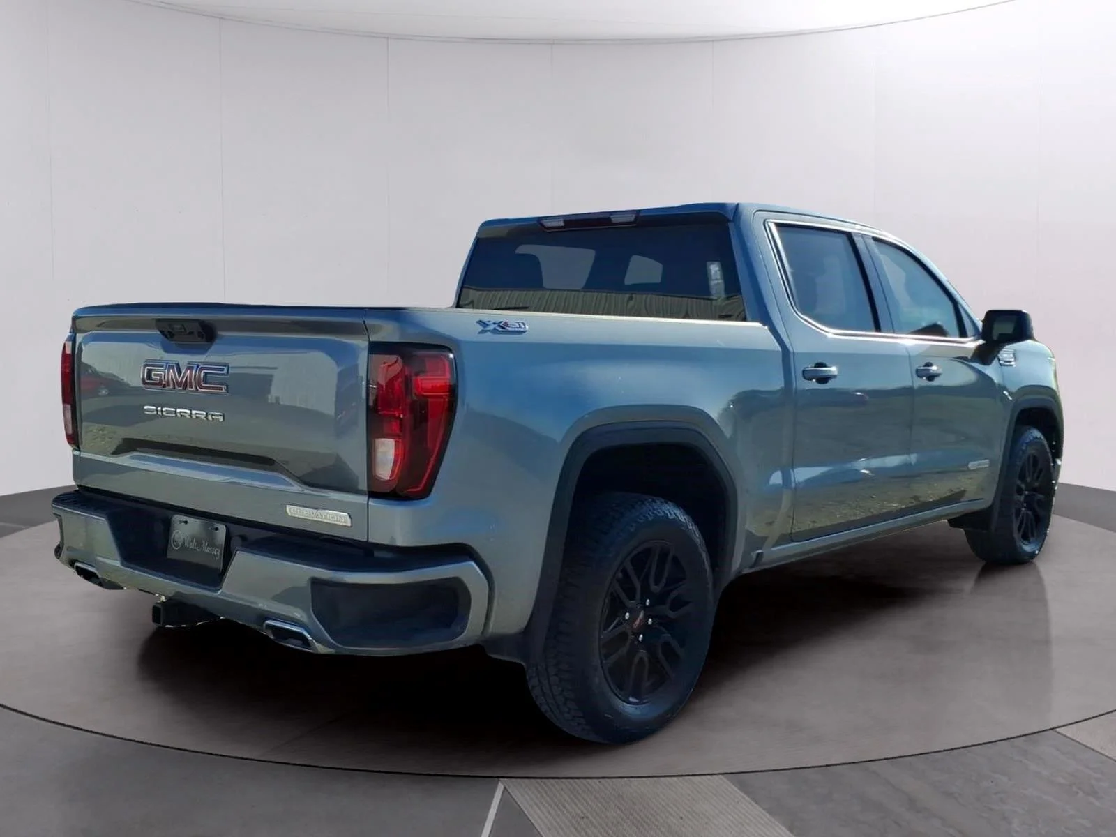 Used 2026 Sterling Metallic GMC Elevation image 5