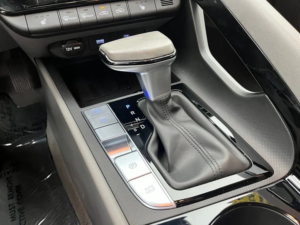 Used 2024 Gray Hyundai SEL image 28