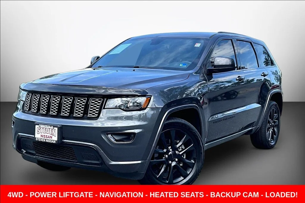 Used 2019 Gray Jeep Altitude image 3