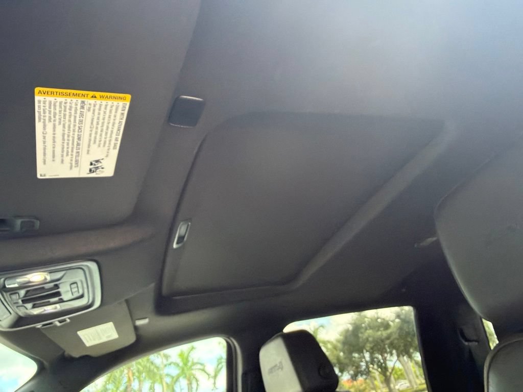 Used 2024 Onyx Black GMC AT4 image 5