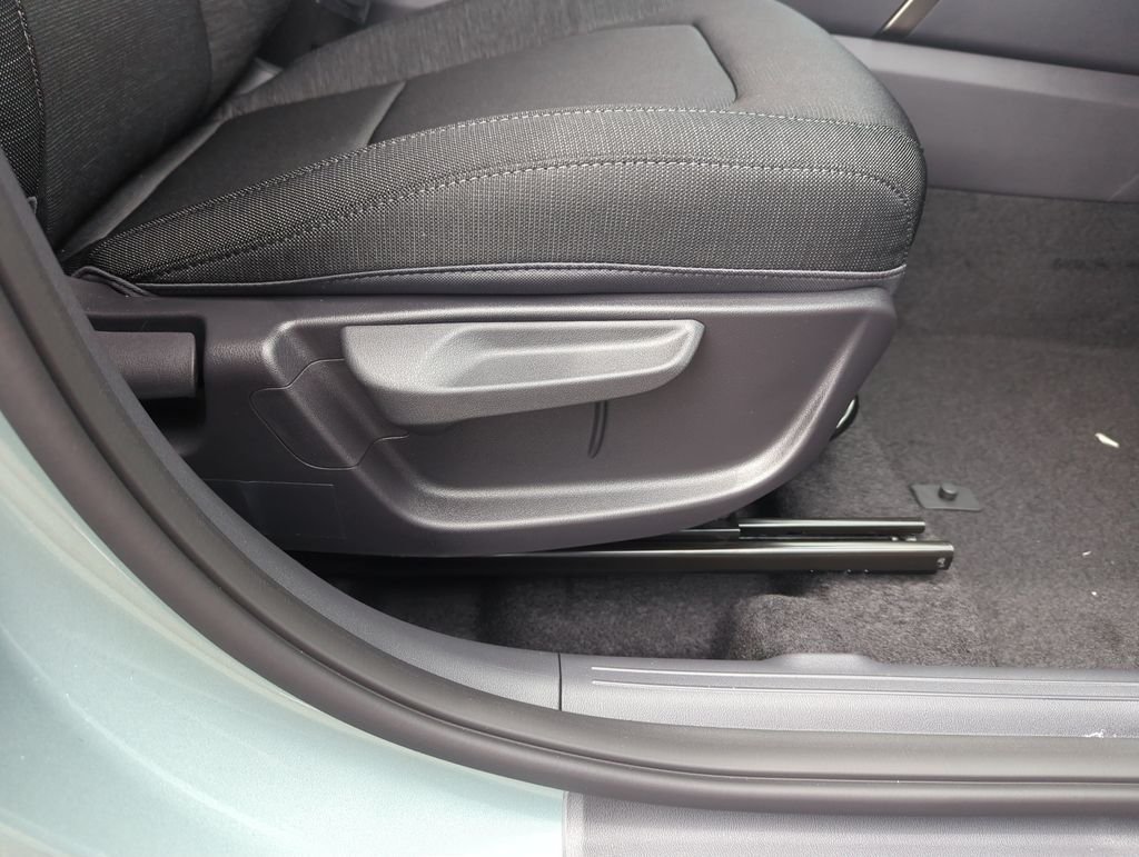 New 2027 Iceberg Green Kia S image 36